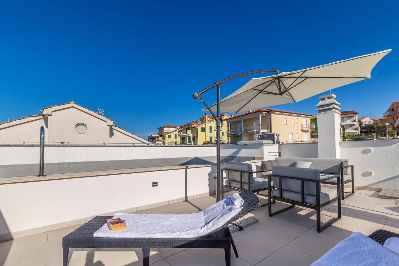 Apartments Solis Lacus Penthouse Нивице Екстериор снимка