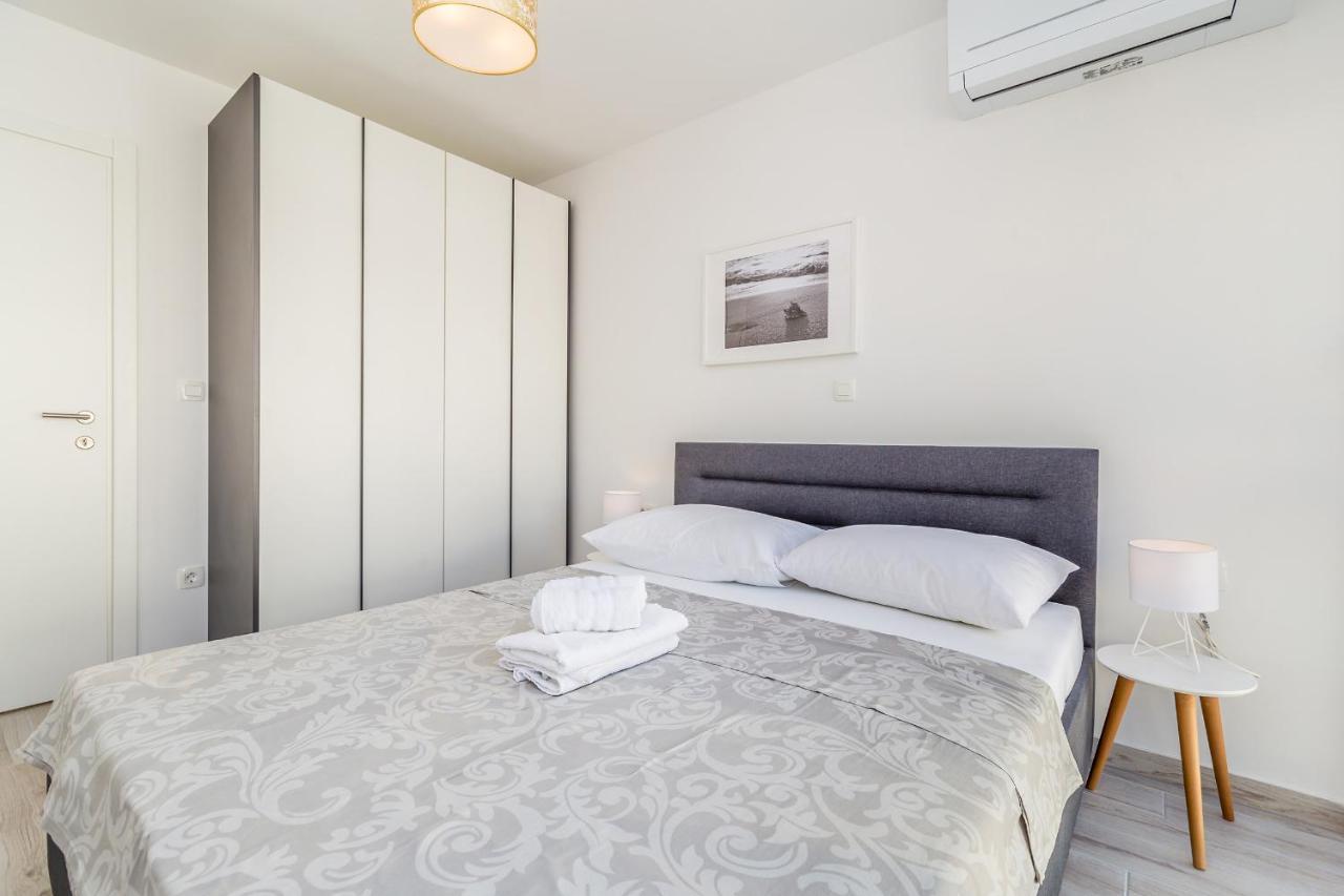 Apartments Solis Lacus Penthouse Нивице Екстериор снимка