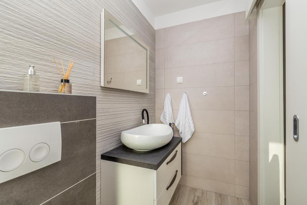 Apartments Solis Lacus Penthouse Нивице Екстериор снимка