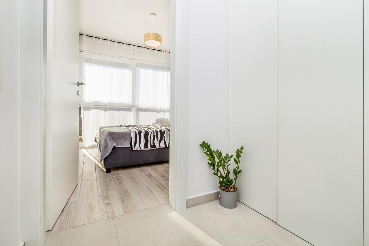 Apartments Solis Lacus Penthouse Нивице Екстериор снимка