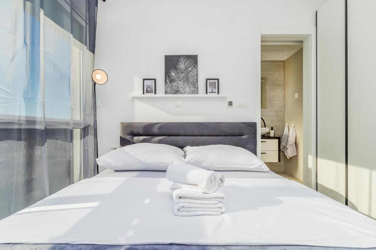 Apartments Solis Lacus Penthouse Нивице Екстериор снимка